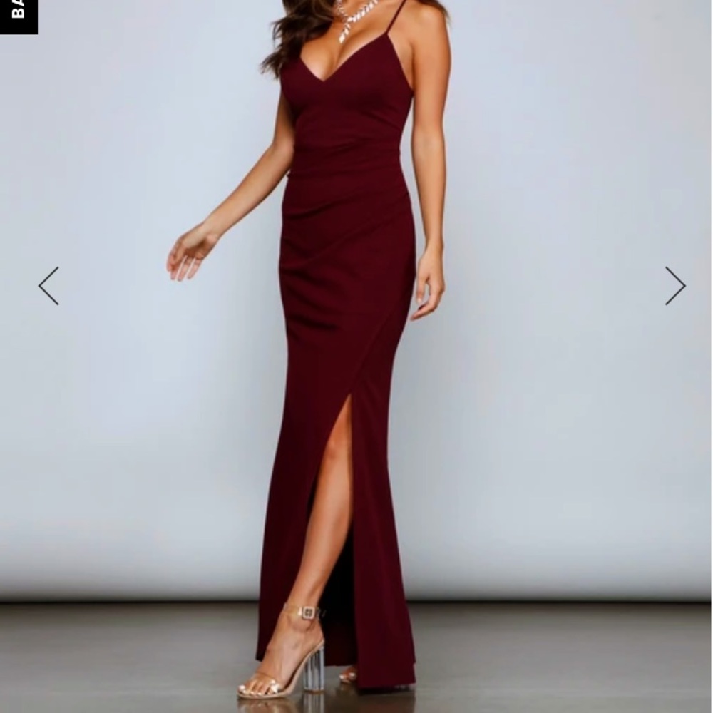 Windsor formal long dress, size S, color burgundy NWT